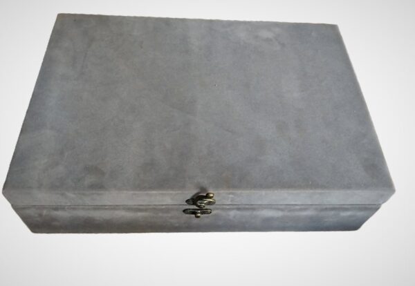 Grey velvet lined watch box 2